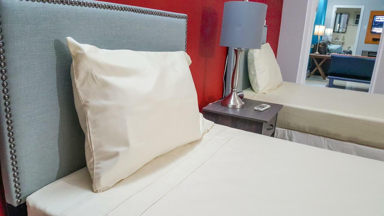 Donhead New Kingston Apt 3 ภายนอก รูปภาพ